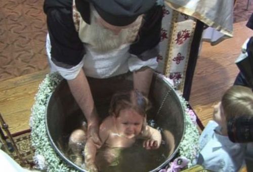 Βάπτιση Εγγονής Καρατζαφέρη - Δείτε Φωτογραφίες Βάπτιση Εγγονής Καρατζαφέρη - Δείτε Φωτογραφίες